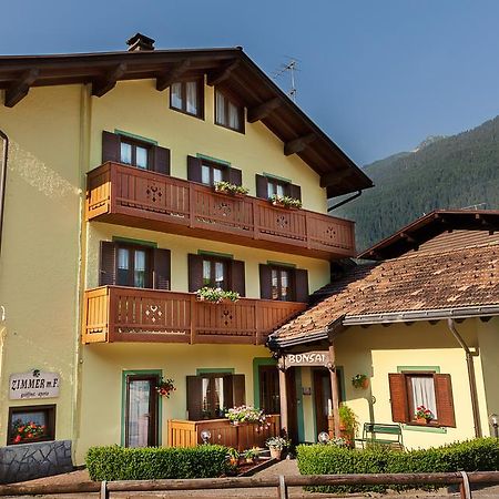Garnì Bonsai Bed and Breakfast Pinzolo Exteriör bild