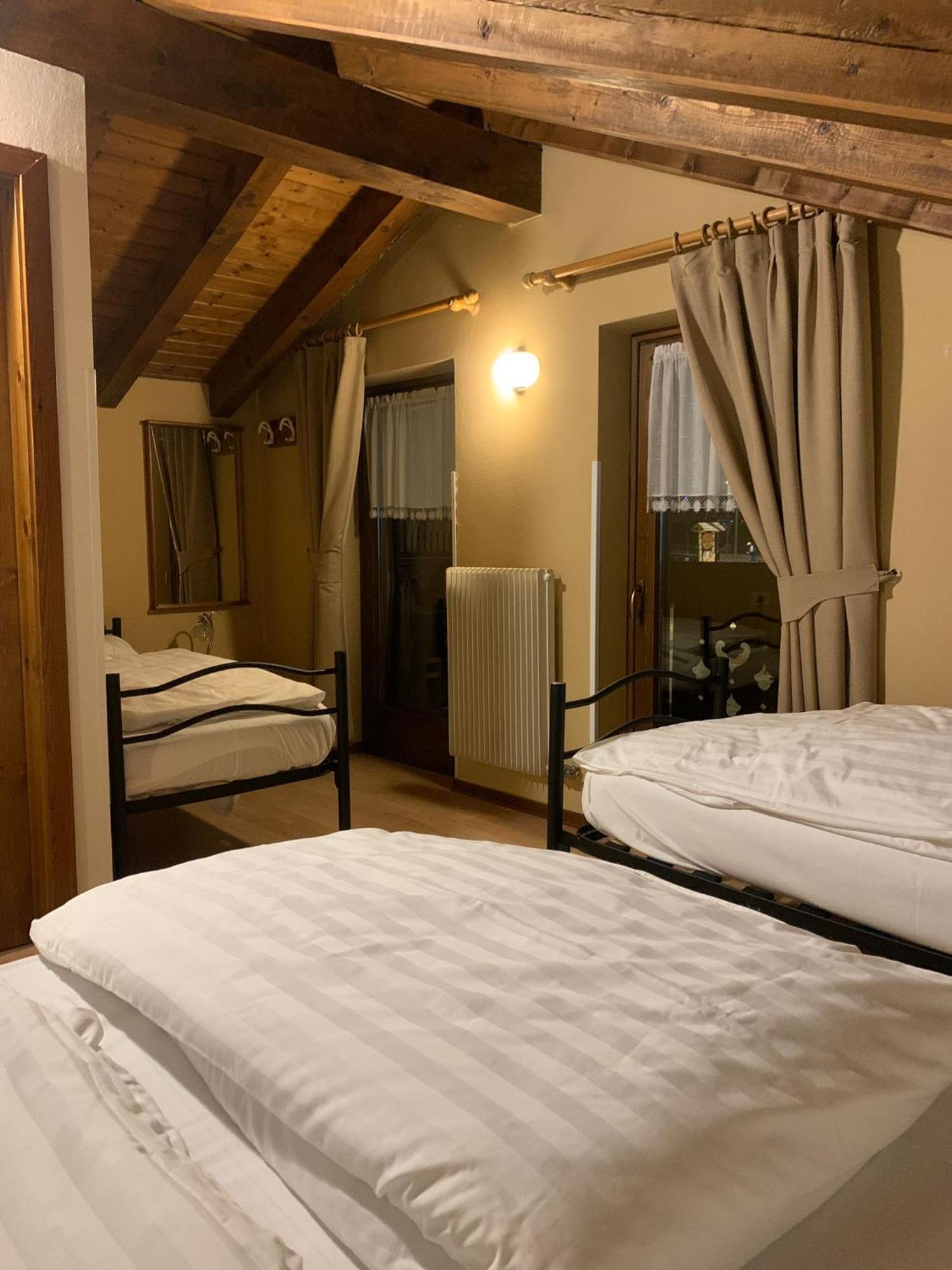 Garnì Bonsai Bed and Breakfast Pinzolo Exteriör bild