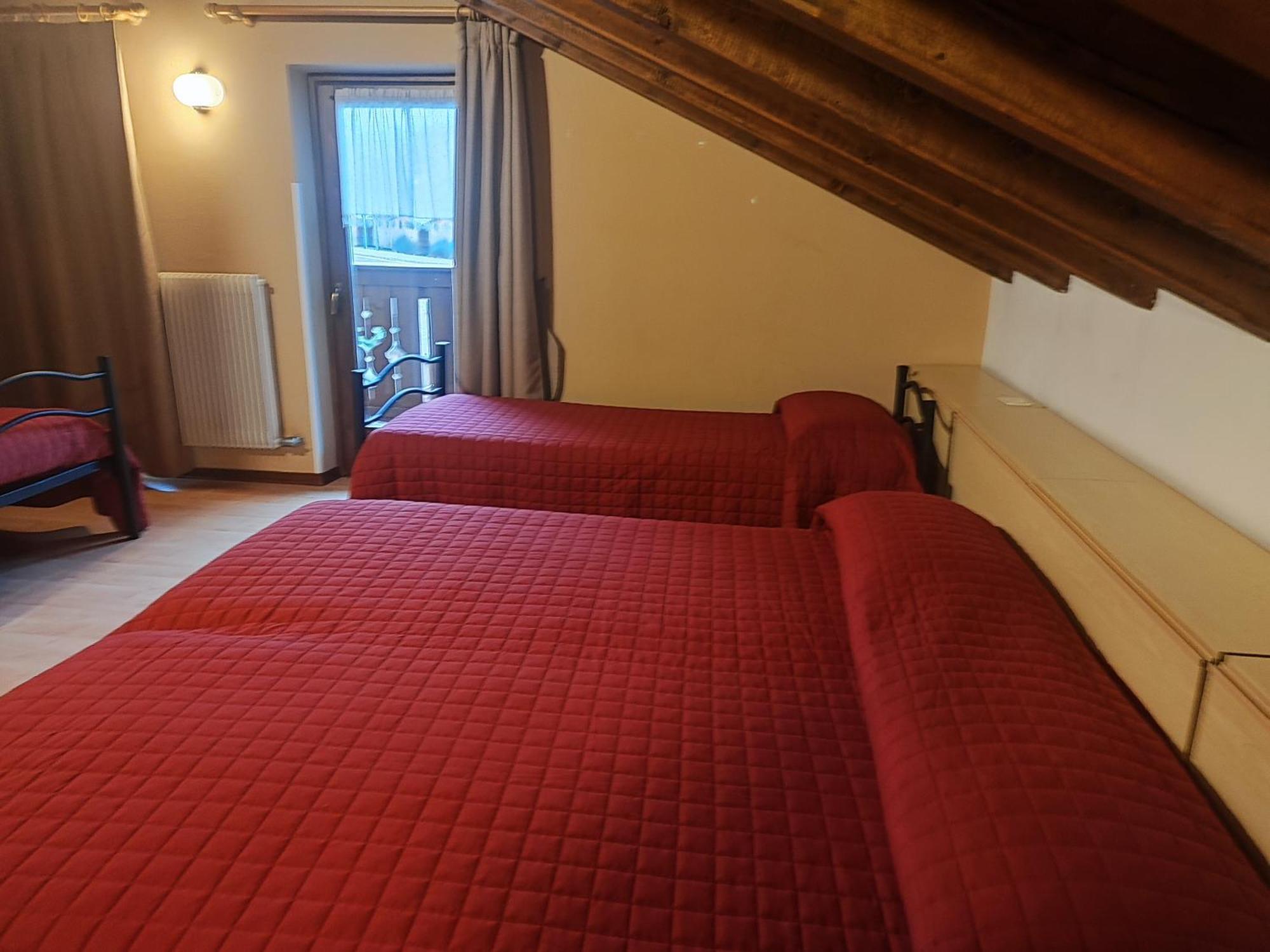 Garnì Bonsai Bed and Breakfast Pinzolo Exteriör bild