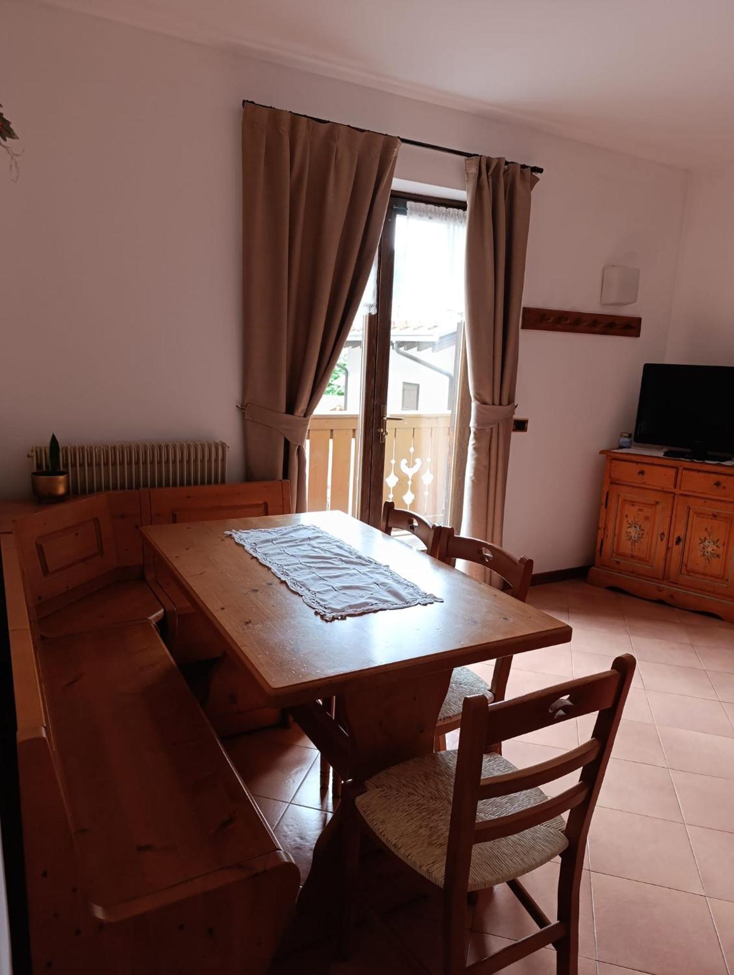 Garnì Bonsai Bed and Breakfast Pinzolo Exteriör bild